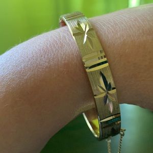 Vintage Sarah Coventry Bangle Bracelet